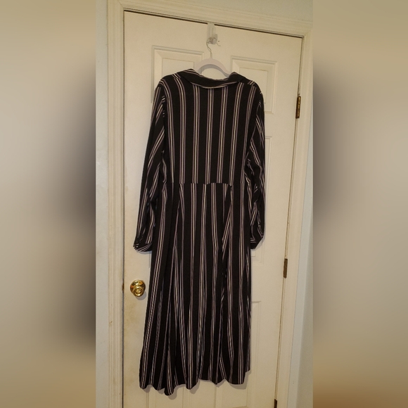 Torrid EUC Striped Duster Sz 2 (18/20) - Picture 3 of 3